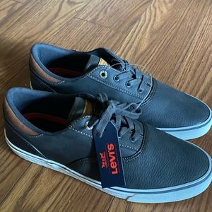 Levi’s Men’s sneakers 9